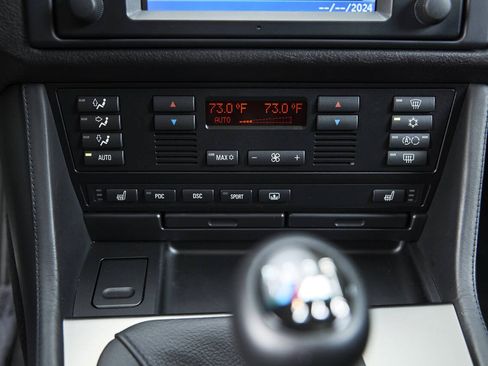 Used 2003 BMW M5 RWD image 56