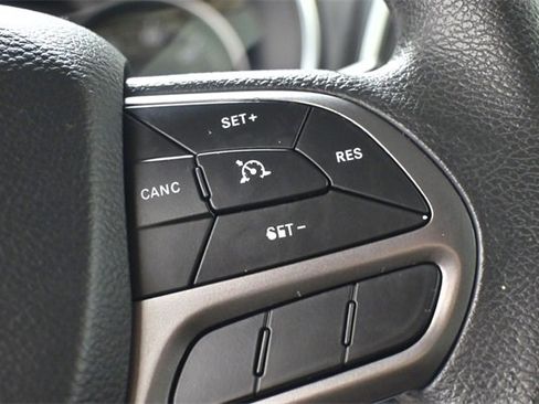 Used 2020 Jeep Cherokee Latitude image 19