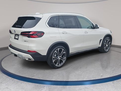New 2026 BMW X5 xDrive40i w/ Climate Comfort Package AWD/4WD image 5