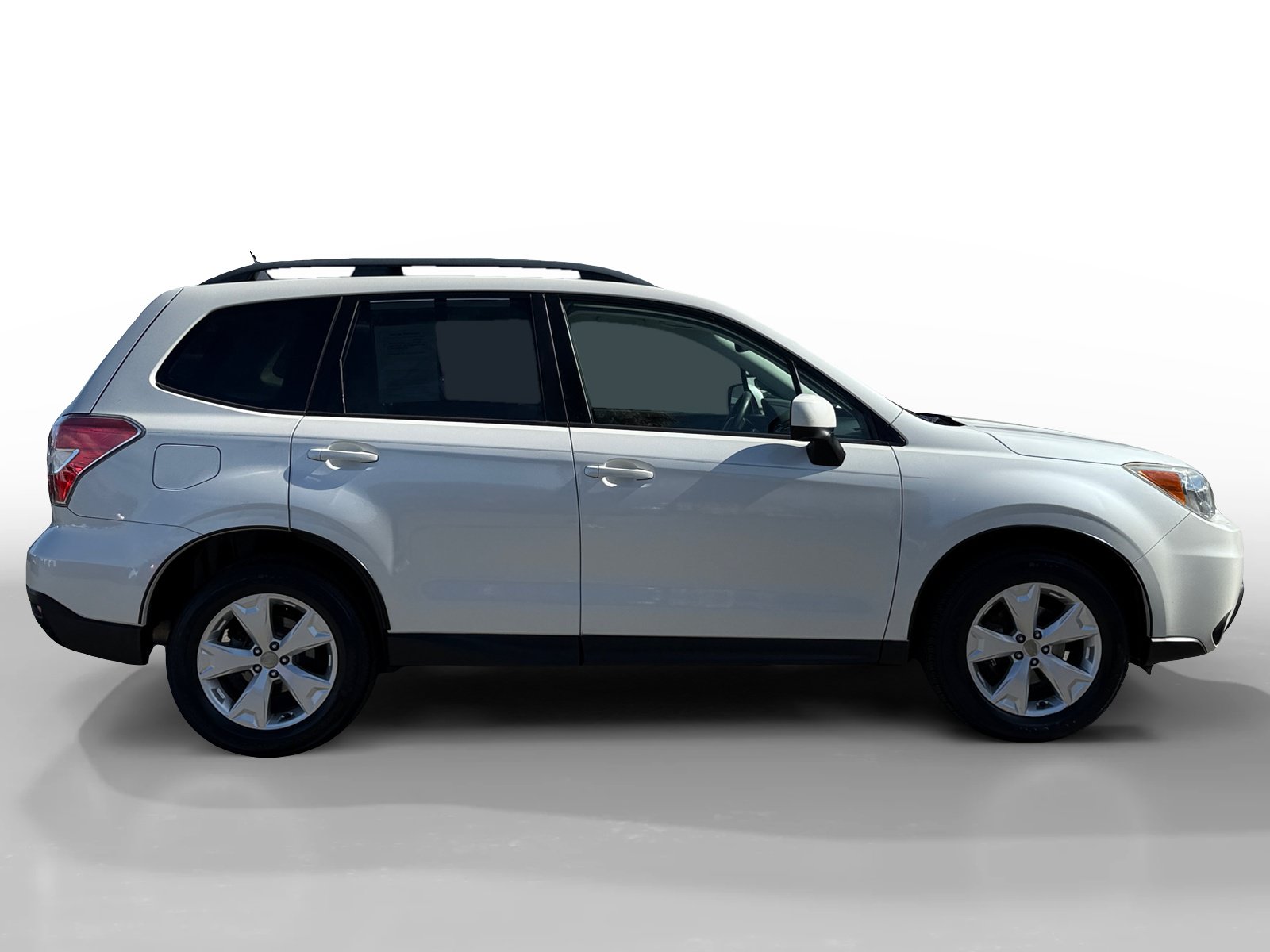 Used 2015 Subaru Forester 2.5i Premium w/ All-Weather Package AWD/4WD image 6