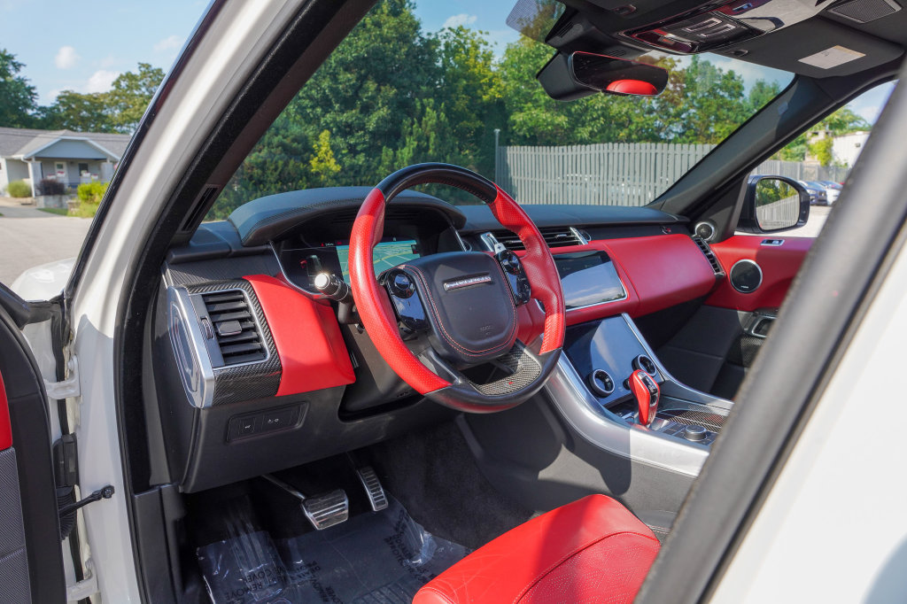 Used 2022 Land Rover Range Rover Sport SVR Carbon Edition AWD/4WD image 14
