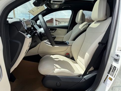 Certified 2025 Mercedes-Benz GLC 300 4MATIC image 3