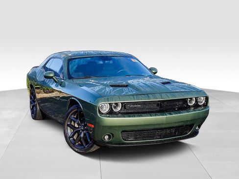 Certified 2022 Dodge Challenger SXT w/ Blacktop Package image 2