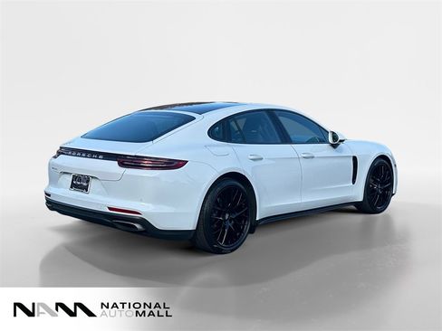 Used 2019 Porsche Panamera 4 image 5