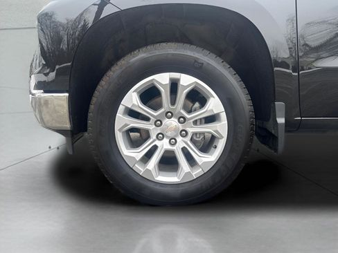 Used 2024 Chevrolet Silverado 1500 LTZ image 5