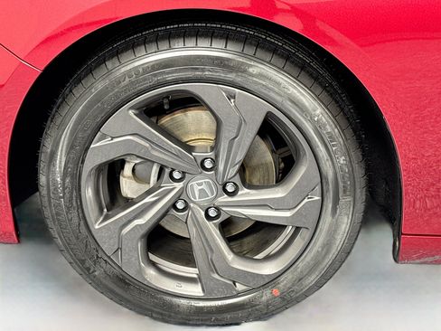 Certified 2018 Honda Accord EX image 30
