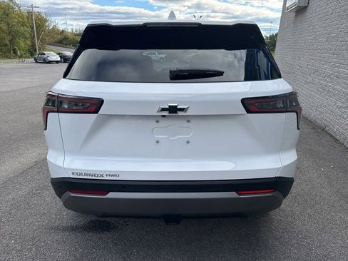 New 2026 Chevrolet Equinox LT w/ Convenience Package II image 6