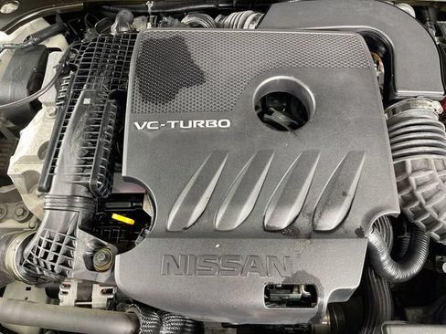 Used 2020 Nissan Altima 2.0 Platinum FWD image 33