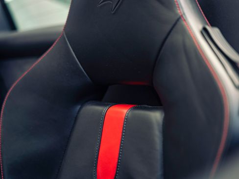 Used 2019 McLaren 570S Spider RWD image 10