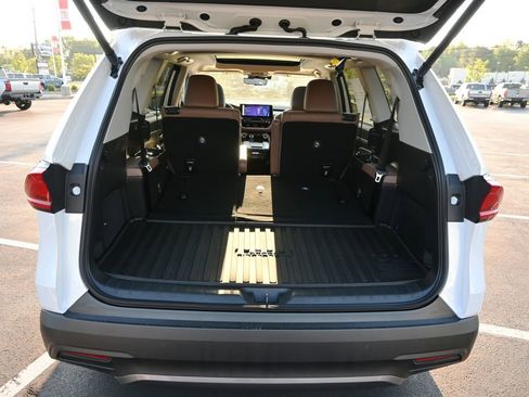 New 2026 Toyota Grand Highlander AWD image 8
