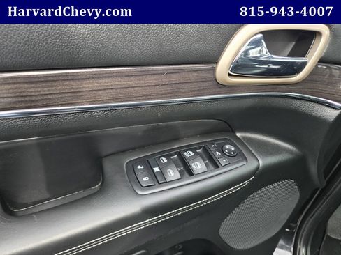 Used 2015 Jeep Grand Cherokee Overland w/ Advanced Technology Group image 37