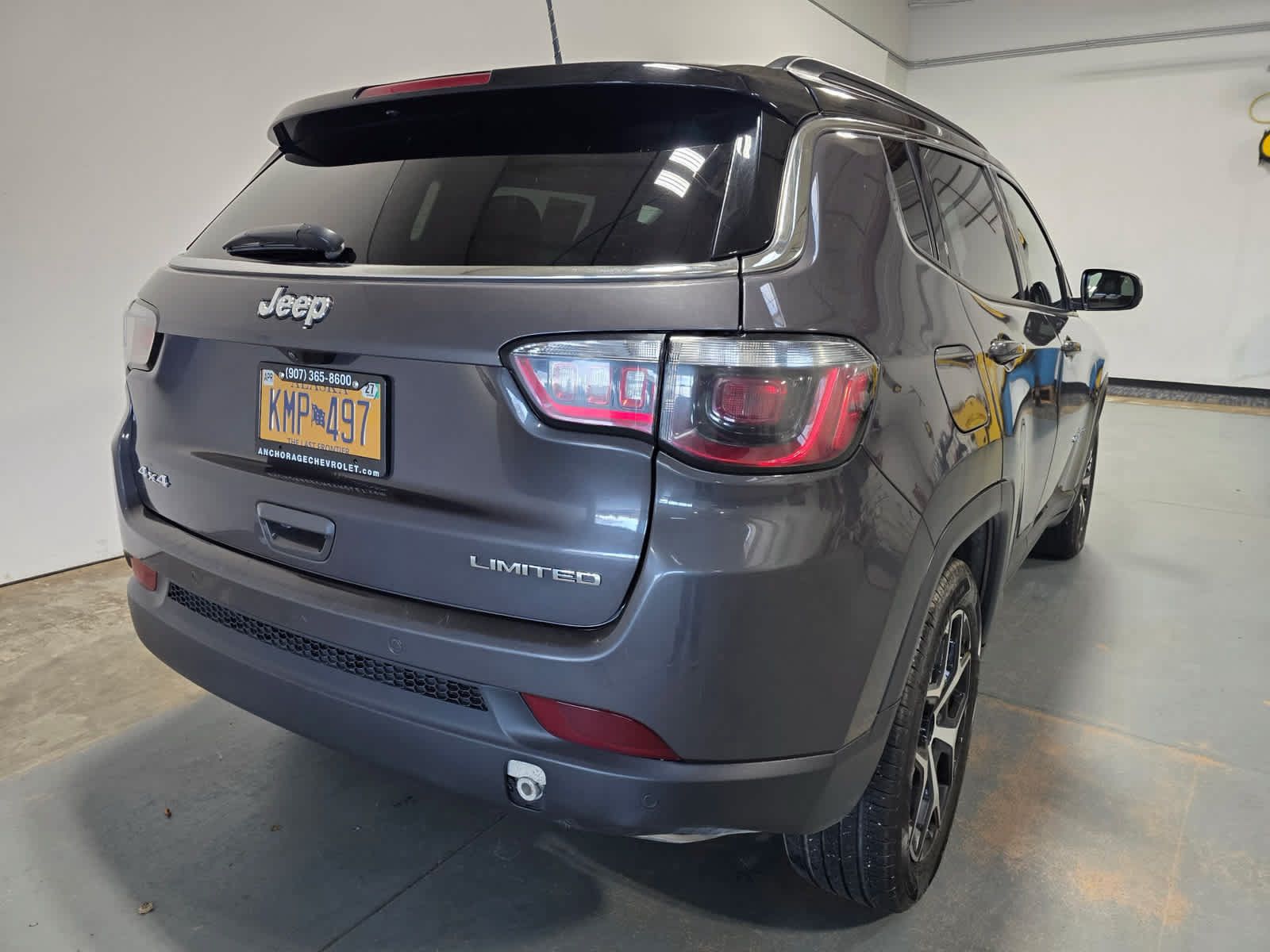 Used 2024 Jeep Compass Limited AWD/4WD image 5