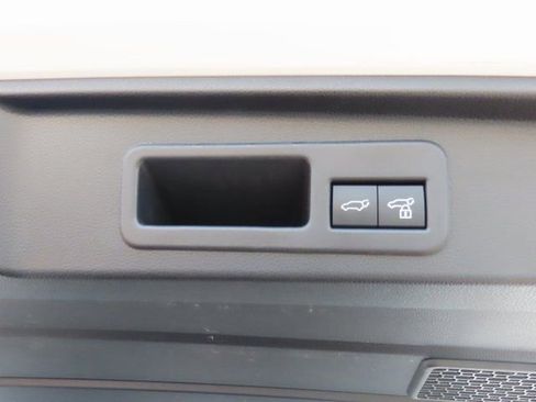 Used 2025 Toyota 4Runner TRD Off-Road Premium image 25