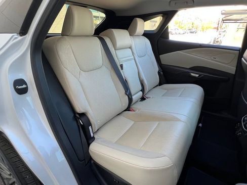 Used 2025 Lexus RX 350 w/ Convenience Package AWD/4WD image 57
