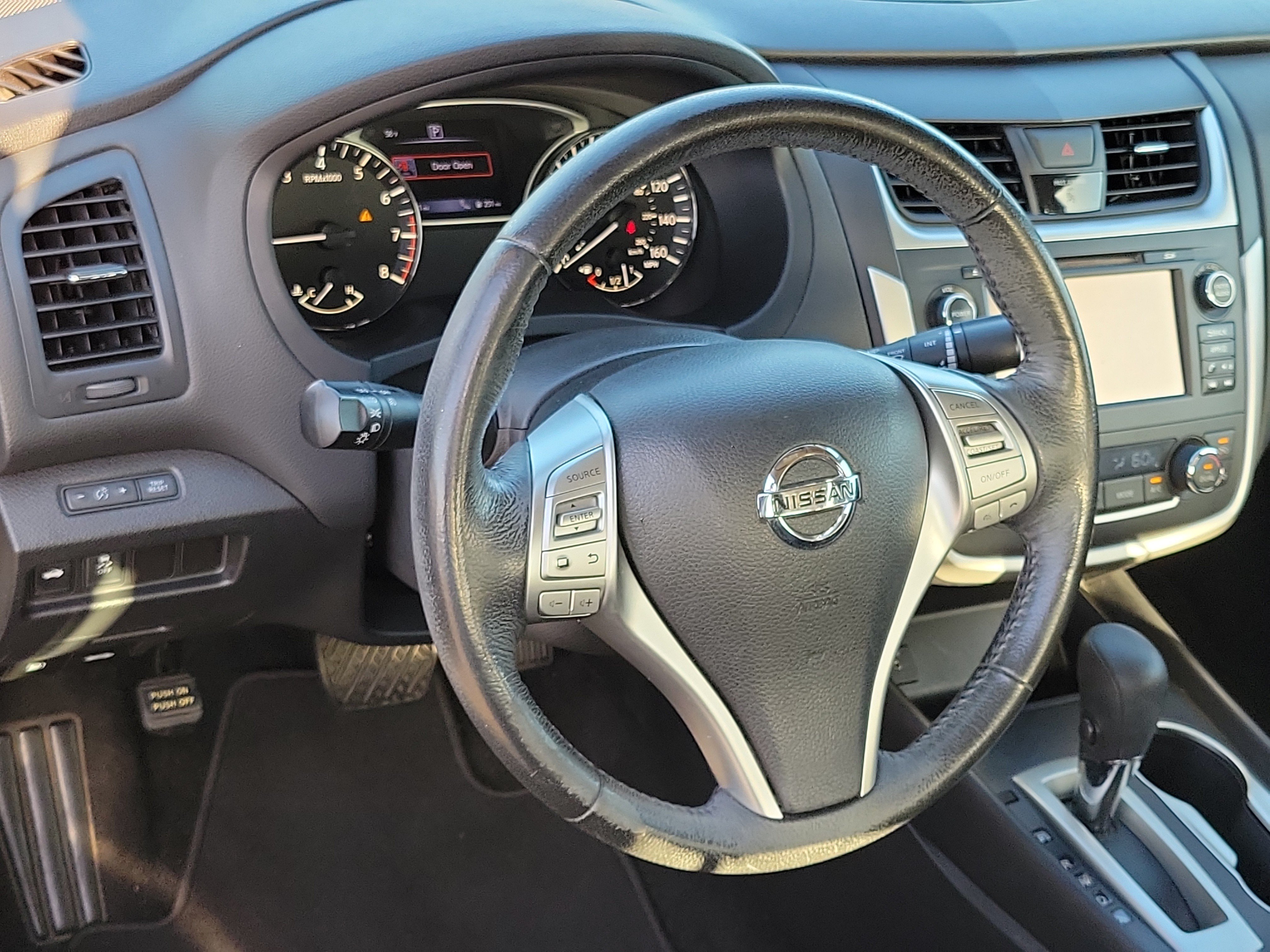 Used 2016 Nissan Altima 2.5 SV w/ Convenience Package FWD image 9