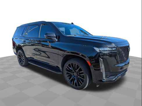 Certified 2022 Cadillac Escalade Sport image 2