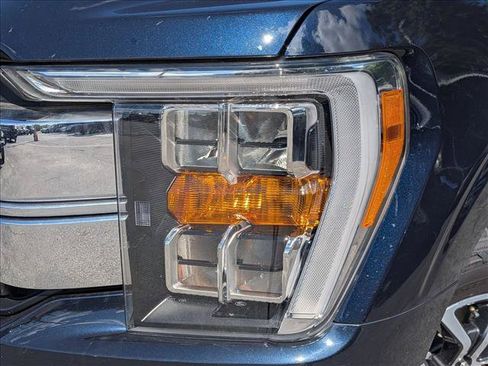 Used 2022 Ford F150 Lariat w/ Trailer Tow Package AWD/4WD image 2