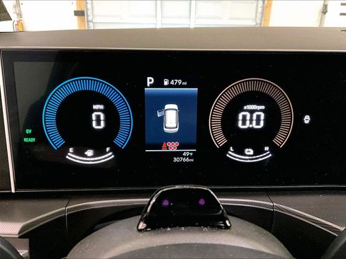 Used 2025 Hyundai Santa Fe SEL AWD/4WD image 19