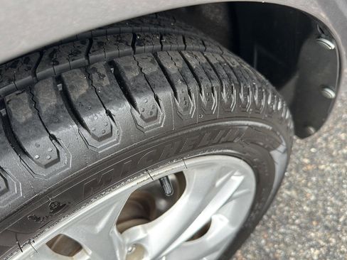 Used 2012 Ford Fusion SE image 33