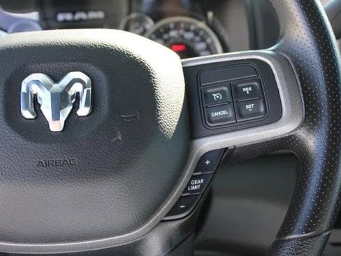 New 2022 RAM 5500 Tradesman image 29