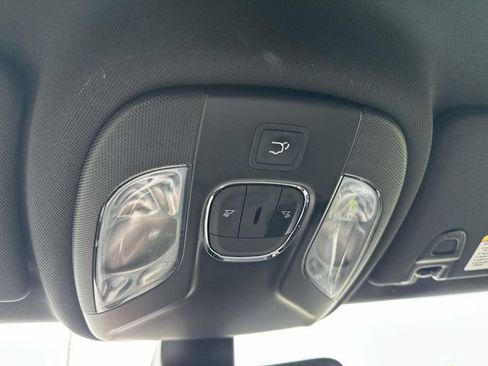 Used 2021 Jeep Compass Latitude AWD/4WD image 30
