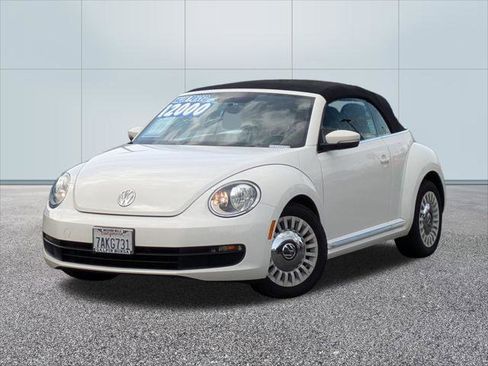 Used 2013 Volkswagen Beetle 2.5 image 1