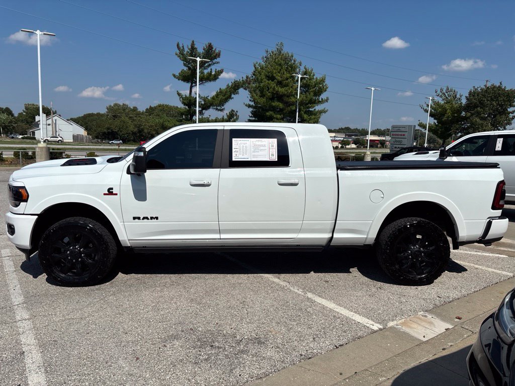 Used 2024 RAM 2500 Limited AWD/4WD image 9