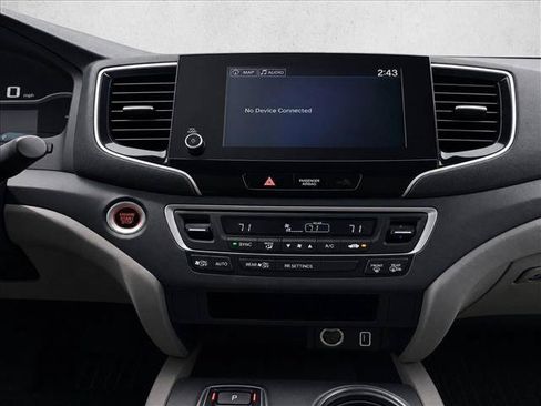 Used 2022 Honda Ridgeline RTL-E image 16