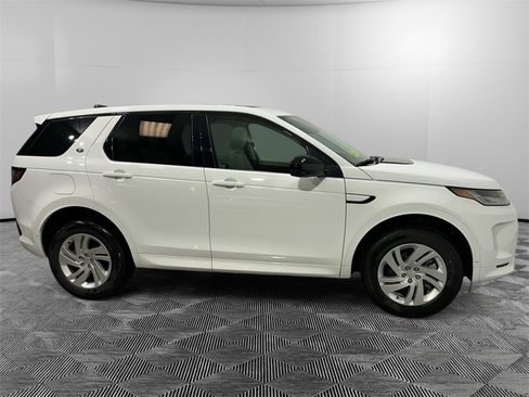 New 2025 Land Rover Discovery Sport S image 6
