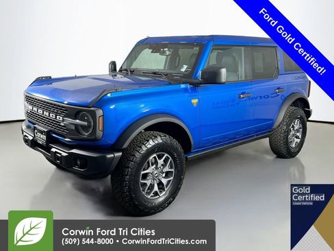 Used 2025 Ford Bronco Badlands image 5