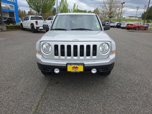 Used 2012 Jeep Patriot Sport AWD/4WD image 9