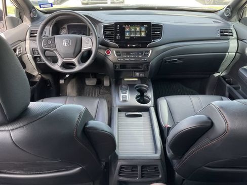 Used 2023 Honda Passport TrailSport image 10