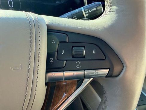 Used 2024 Cadillac Escalade ESV Sport Platinum w/ LPO, ONYX Package AWD/4WD image 35