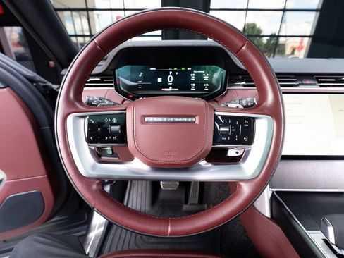 Used 2025 Land Rover Range Rover SE AWD/4WD image 39
