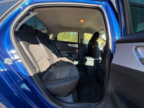 Used 2024 Kia Forte LXS w/ LXS Technology Package image 16