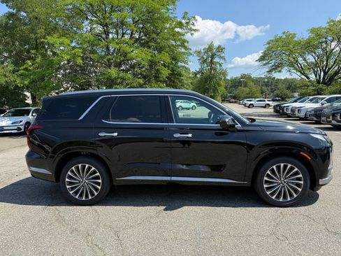 New 2025 Hyundai Palisade Calligraphy image 8