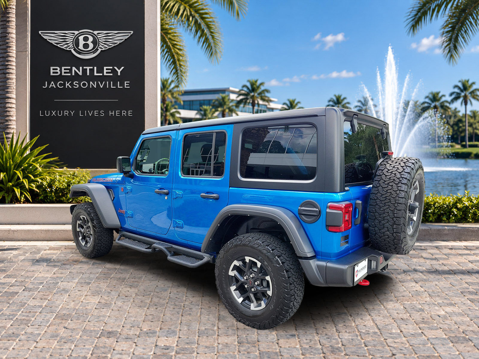 Used 2024 Jeep Wrangler Unlimited Rubicon w/ Technology Group AWD/4WD image 2