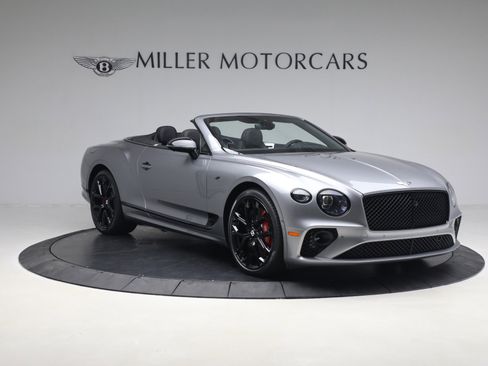 Certified 2023 Bentley Continental GT V8 image 13