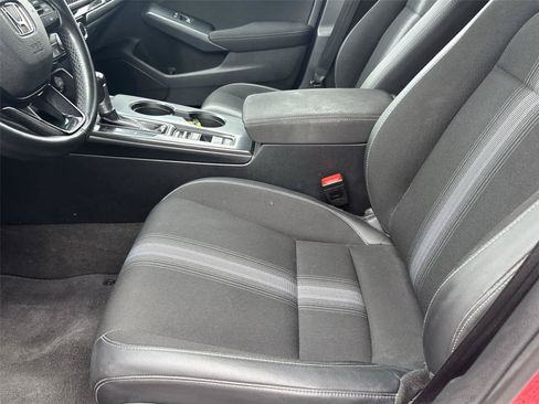 Used 2023 Honda Civic Sport image 11
