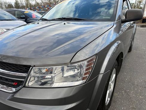 Used 2013 Dodge Journey SE image 27