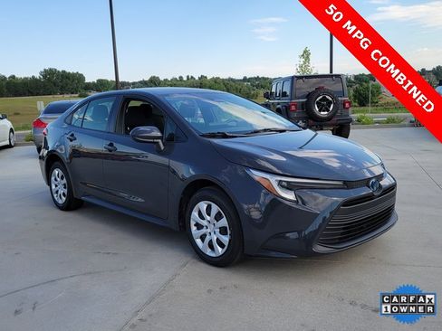 Used 2024 Toyota Corolla LE image 4