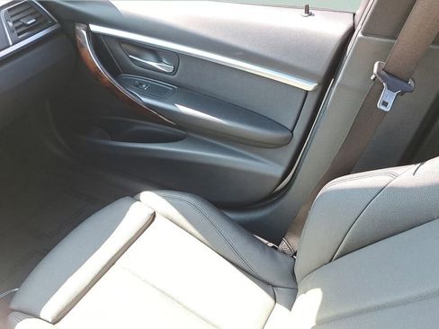Used 2018 BMW 330i Sedan image 16