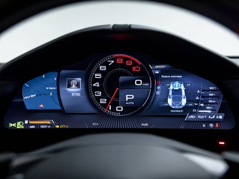 Used 2022 Ferrari Roma RWD image 39