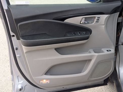 Used 2019 Honda Ridgeline RTL-E image 10