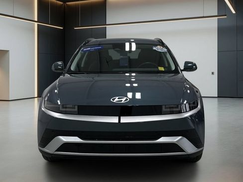 Certified 2025 Hyundai Ioniq 5 SEL RWD image 10