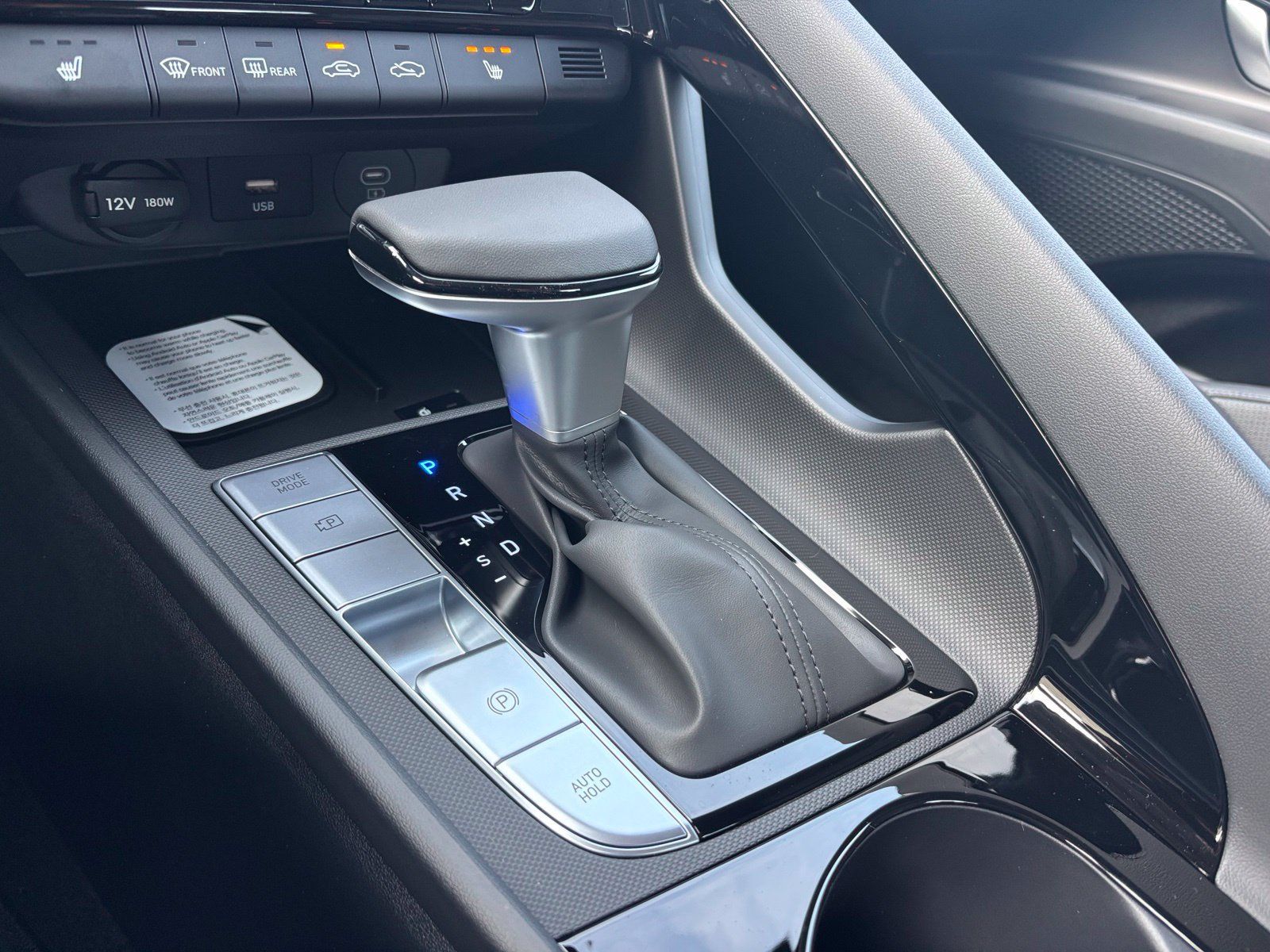 New 2026 Hyundai Elantra Limited FWD image 27