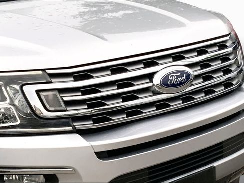 Certified 2019 Ford Expedition Max Limited RWD image 26