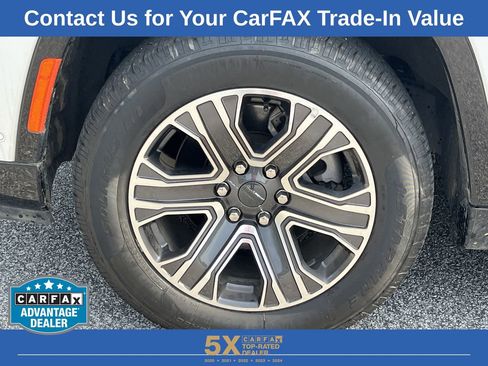 Used 2024 Jeep Wagoneer L Series II image 33