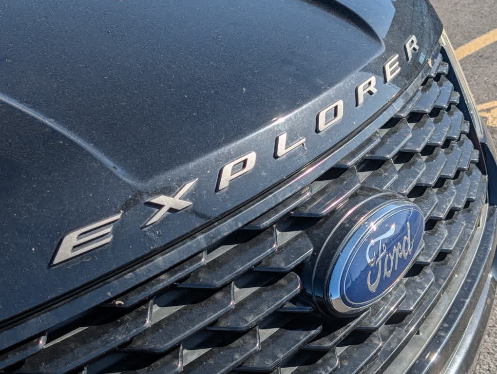 Used 2018 Ford Explorer Sport w/ Equipment Group 401A AWD/4WD image 11