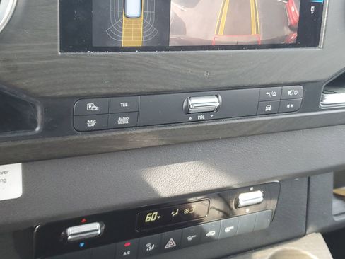 Used 2023 Mercedes-Benz Sprinter 3500 image 29